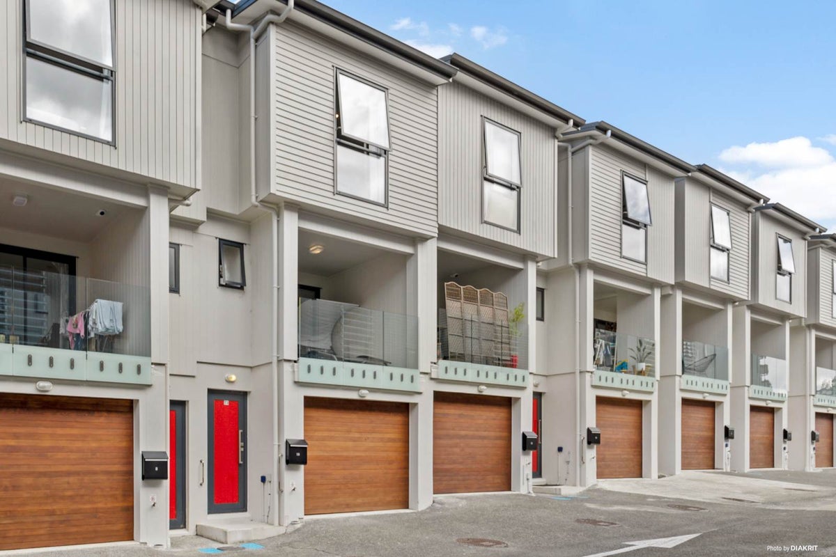 10 Akeake Lane, Albany Heights, Auckland - Carousel 1