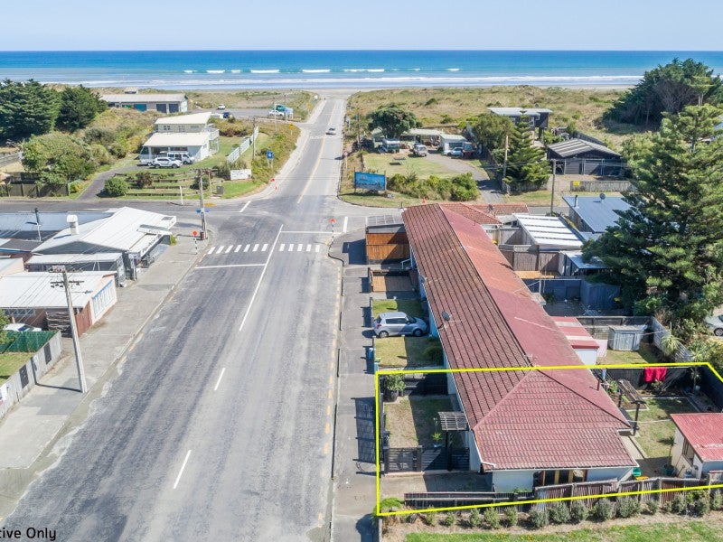 676 Waitarere Beach Road, Waitarere Beach, Levin - Carousel 1