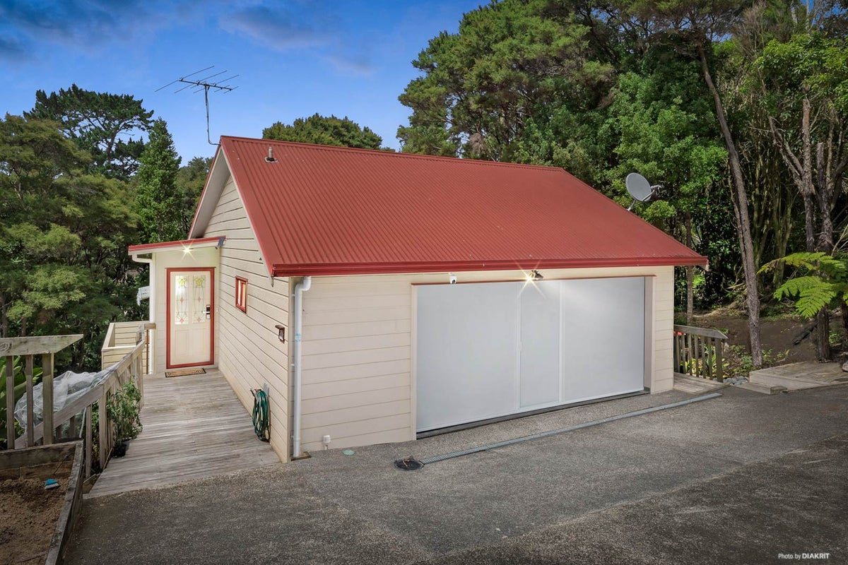 1/32 GLENDHU Road , Glenfield , Auckland - Carousel 1