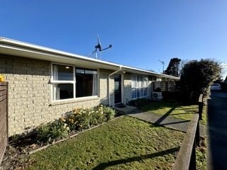 2/78 Middlepark Road, Sockburn, Christchurch - Carousel 1