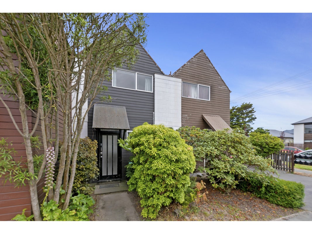 2/37 Geraldine Street, Edgeware, Christchurch - Carousel 2