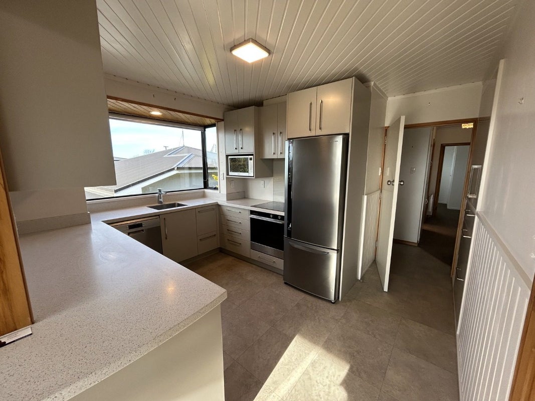 6 Benvenue Avenue, Maori Hill, Timaru - Carousel 2