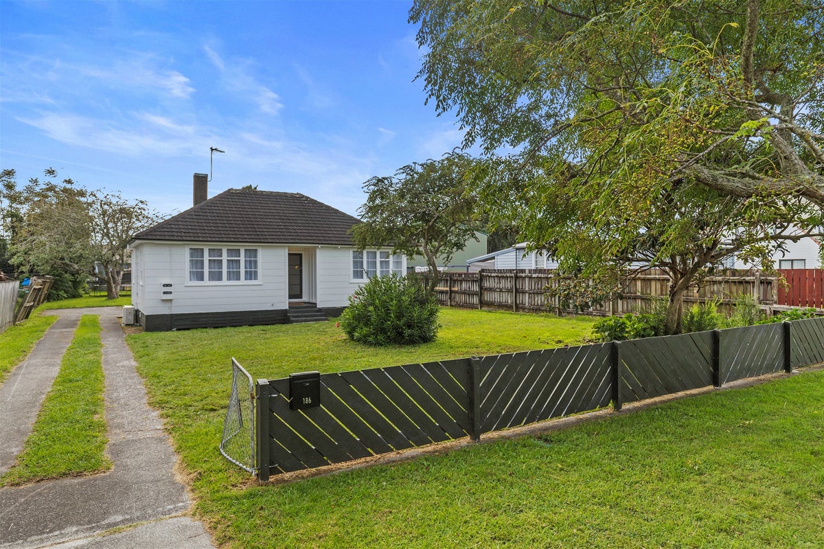 186 Great South Road, Ngaruawahia - Carousel 1
