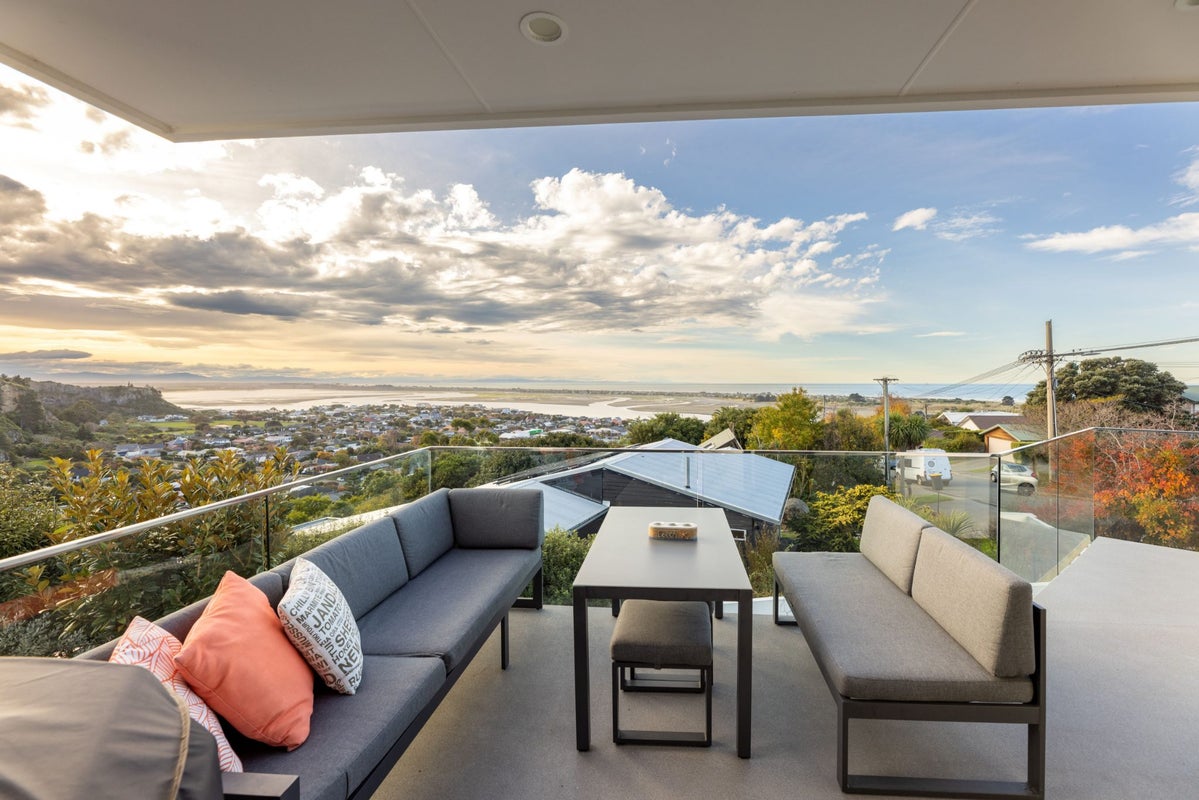 2/60 Moncks Spur Road, Redcliffs, Christchurch - Carousel 2