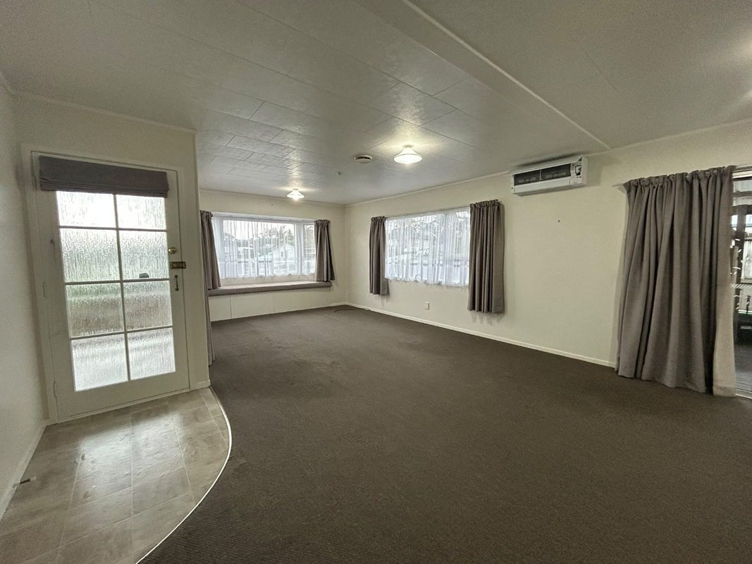 135 Moire Road, West Harbour, Auckland - Carousel 2