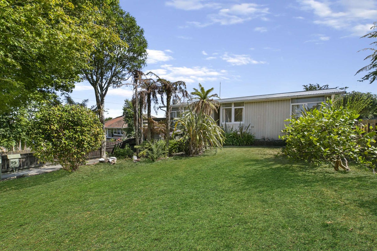 44 Upland Road, Western Heights, Rotorua - Carousel 1