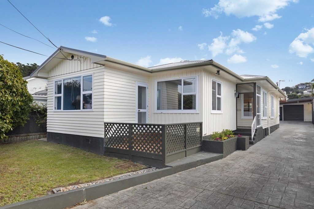 34 Monro Street, Seatoun, Wellington - Carousel 17