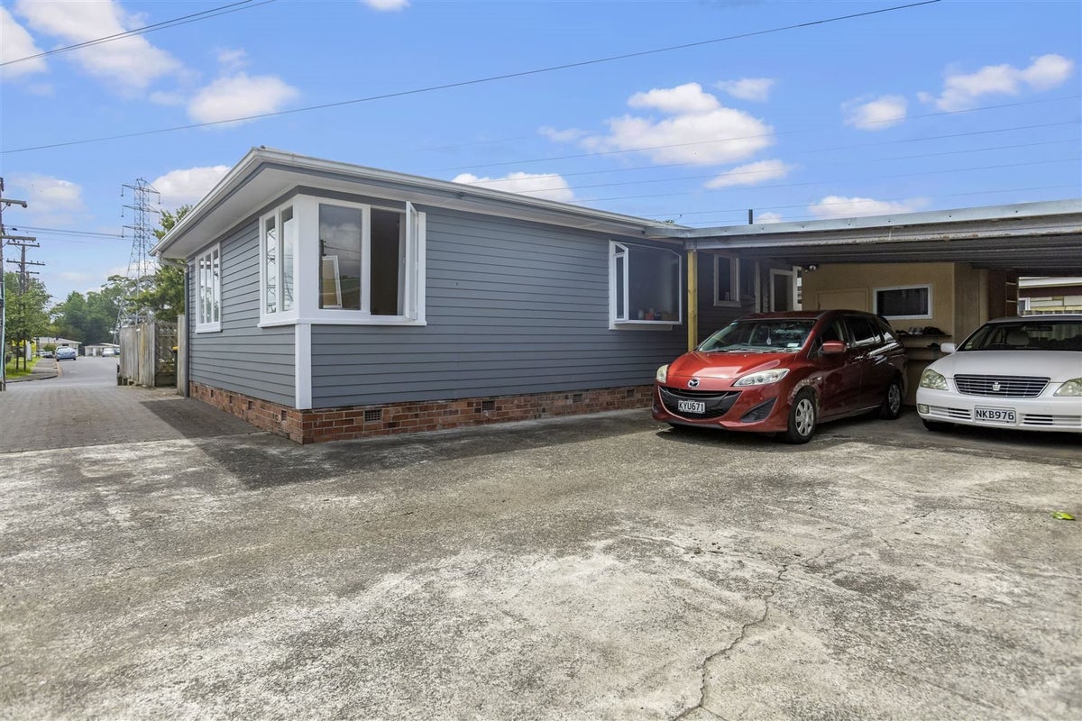 42 Tiraumea Drive, Pakuranga, Auckland - Carousel 14