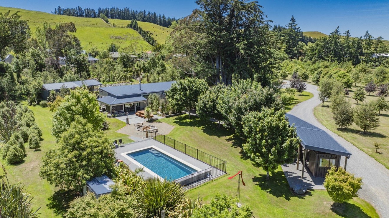 193 Whitecliffs Road, Coalgate - Carousel 1