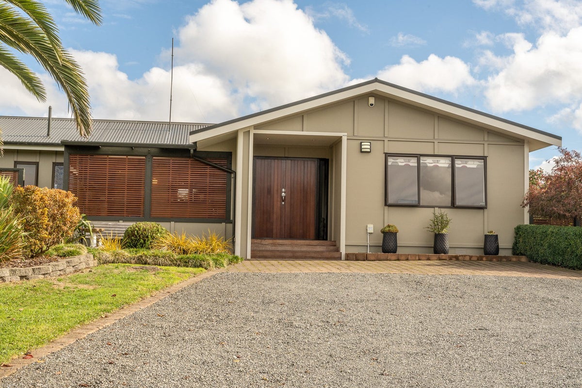 1183A Victoria Road, Tauwhare, Hamilton - Carousel 2