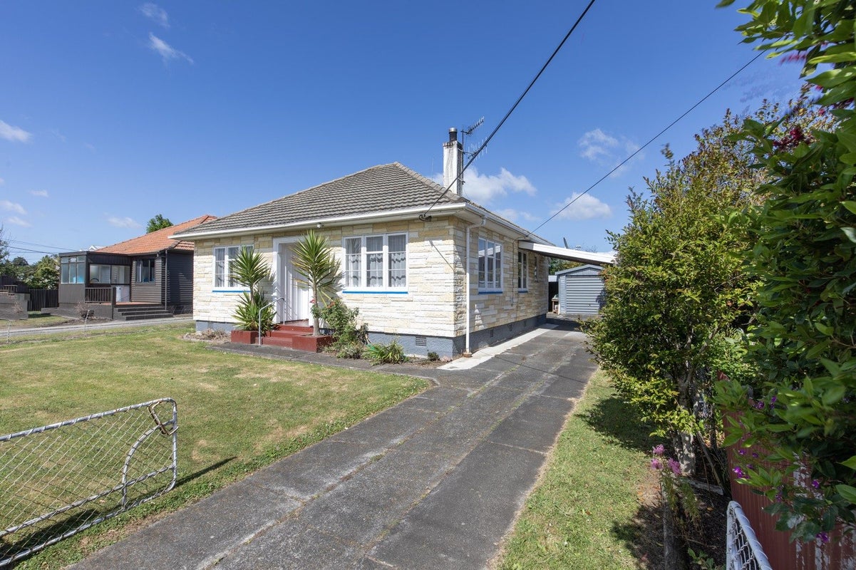 26 Tavistock Road, Waipukurau, Waipukurau - Carousel 1