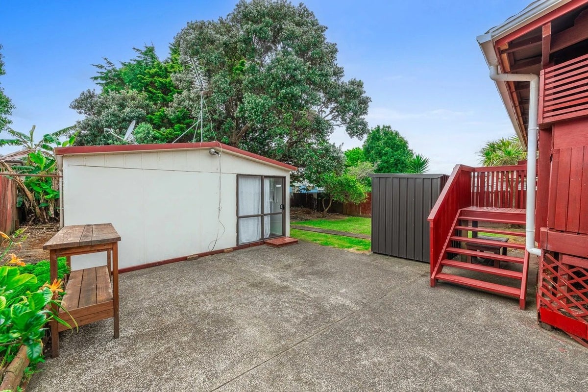 22 Becker Drive, Weymouth, Auckland - Carousel 10