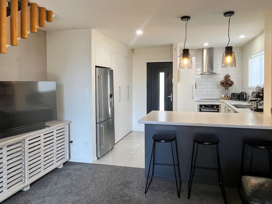 7/27 Packe Street, Edgeware, Christchurch - Carousel 2