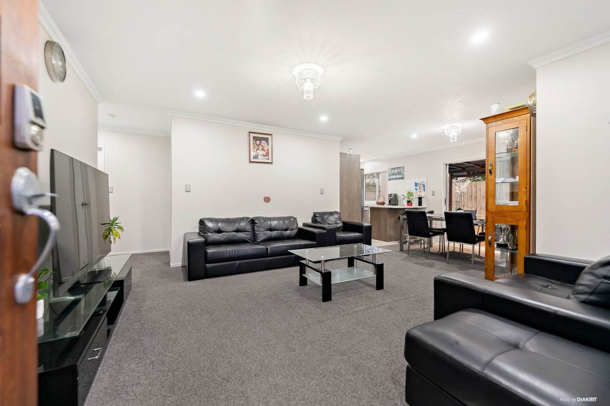 46B Russell Road, Manurewa, Auckland - Carousel 2