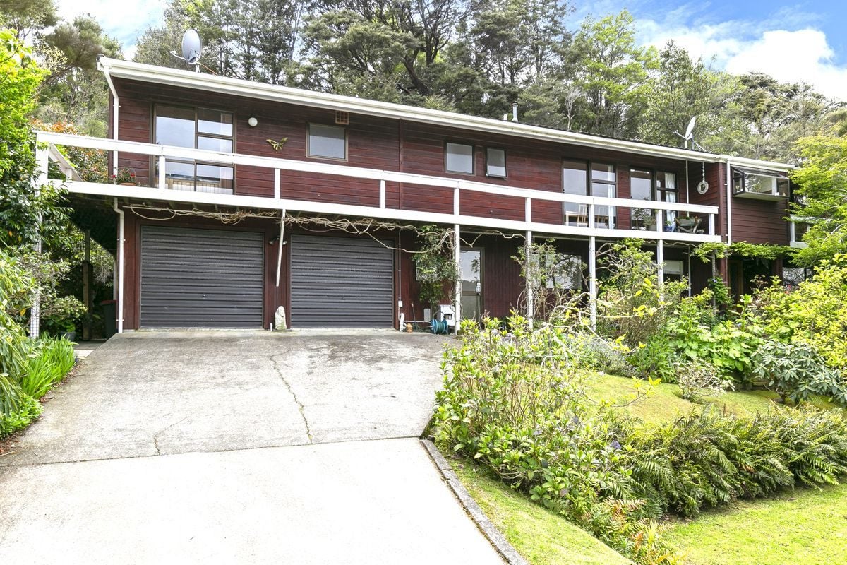 22 Kaponga Street, Wainuiomata, Lower Hutt - Carousel 1