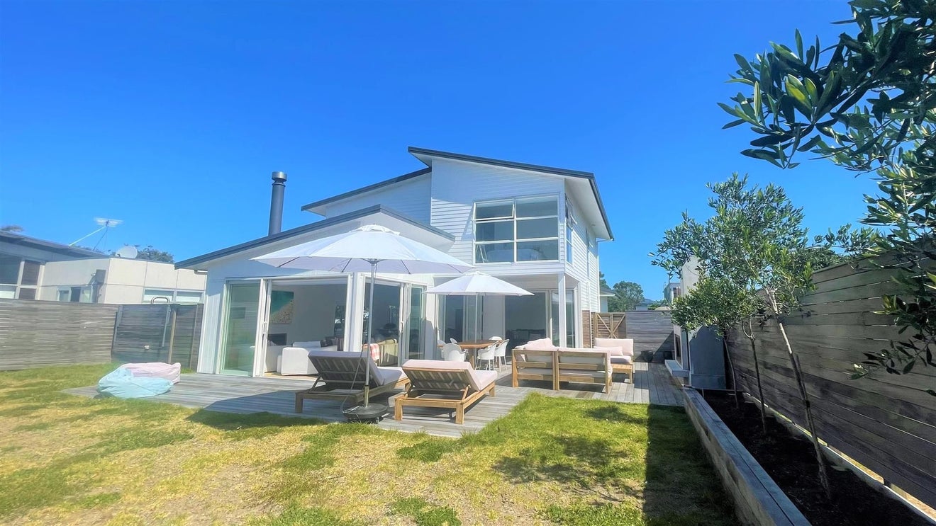 148 Sands Crescent, Matarangi - Carousel 2