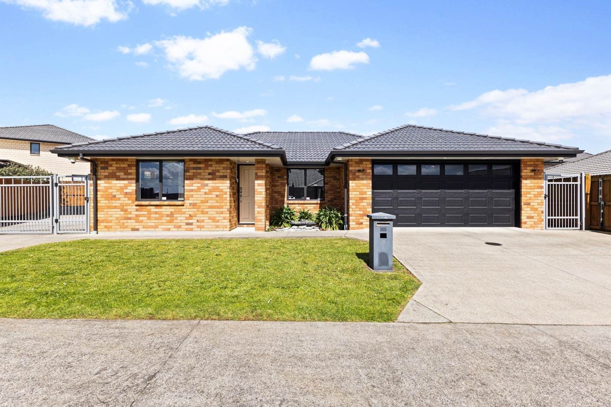 7 Reward Place, Mangere, Auckland - Carousel 1