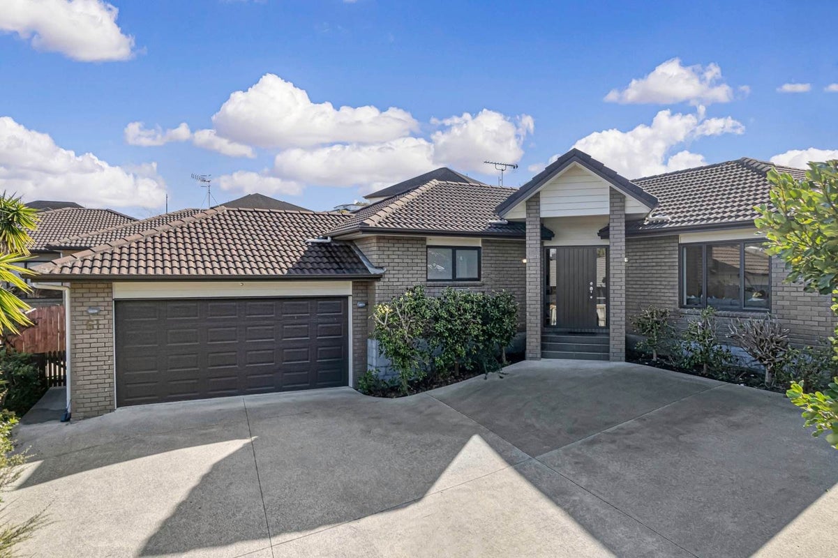 61 Fairview Avenue, Fairview Heights, Auckland - Carousel 1