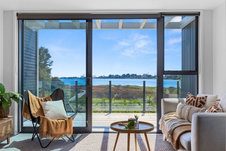 1/29 Montgomery Road, Judea, Tauranga - Carousel 2