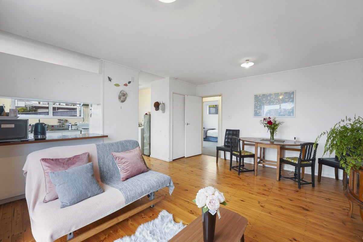 1/21 OAKLEIGH ST, Maungaraki, Lower Hutt - Carousel 2
