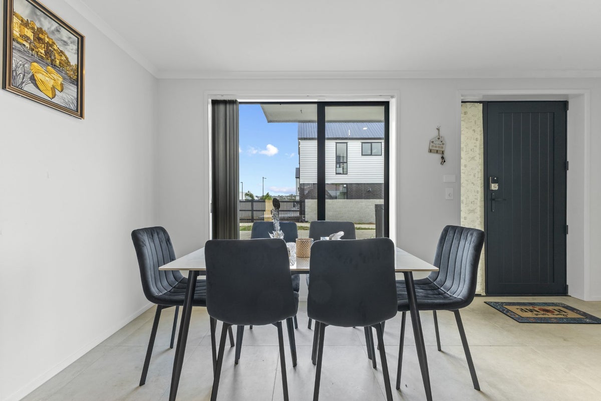 13 Paapaakiri Loop, Takanini, Papakura, Auckland - Carousel 11