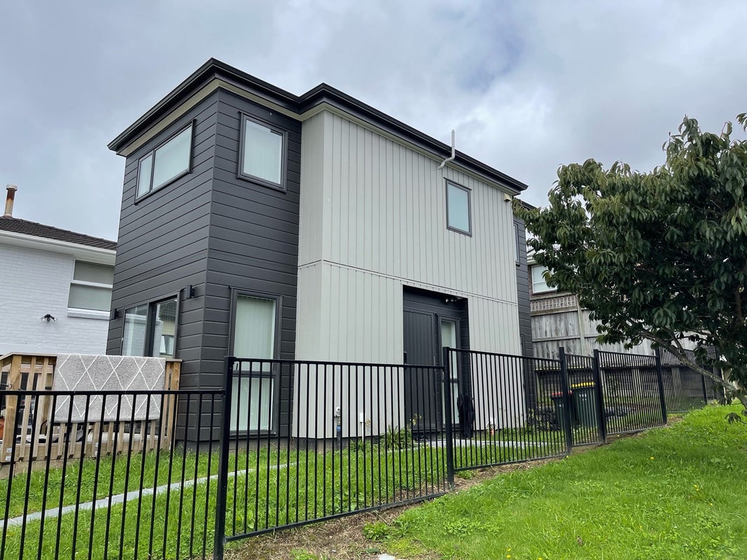 5A Cosy Place, Howick, Auckland - Carousel 1