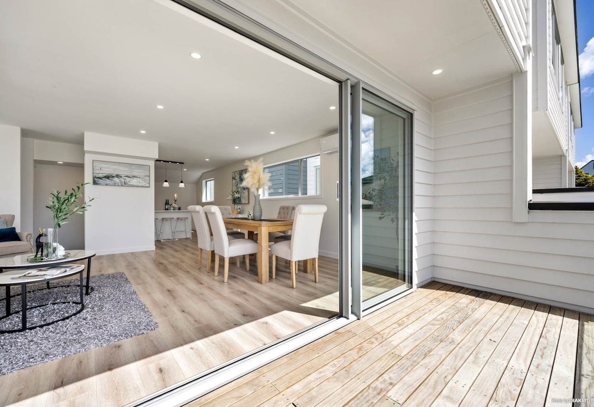 7E Waddell Avenue, Point England, Auckland - Carousel 15