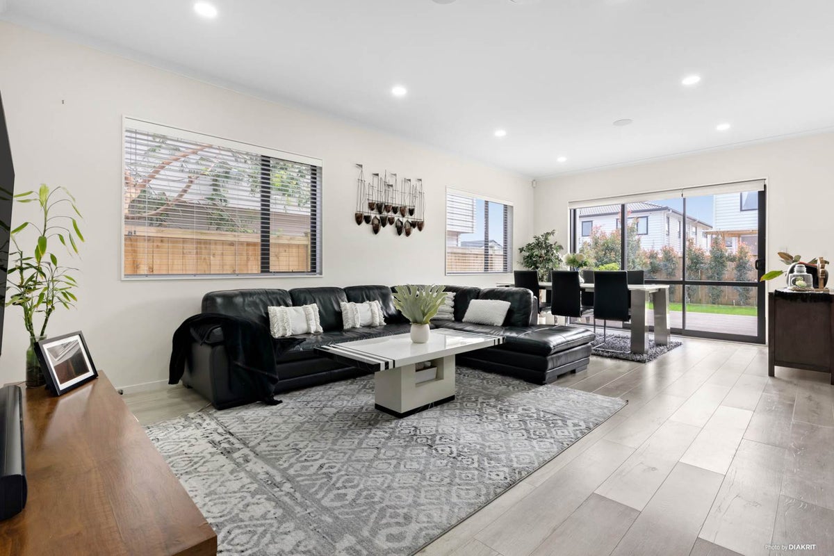 29 Beltany Drive, Flat Bush, Auckland - Carousel 2