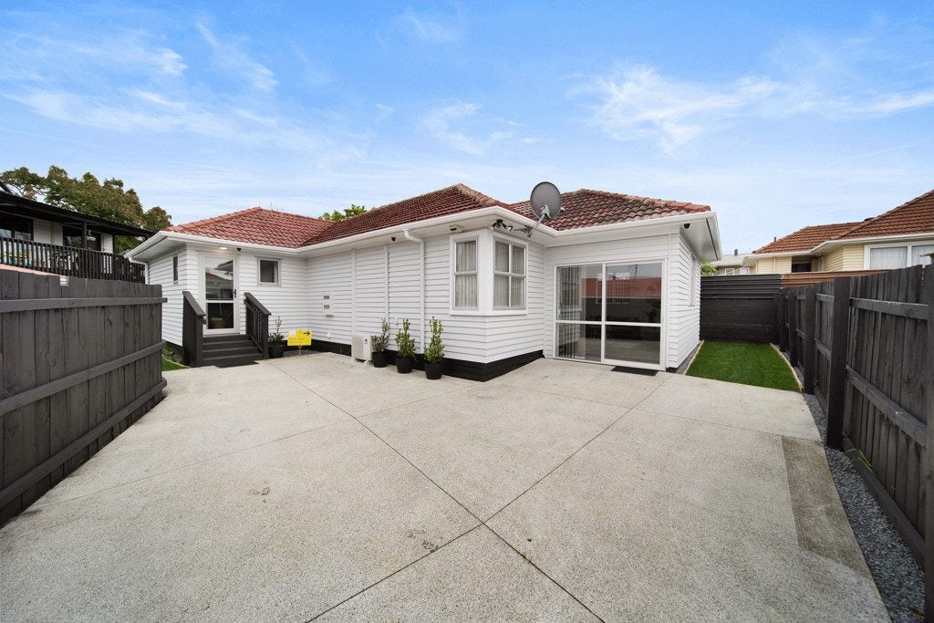 22B Rimu Road, Manurewa, Auckland - Carousel 2