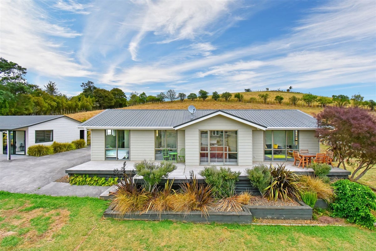179 Ferndale Road, Pokeno - Carousel 1