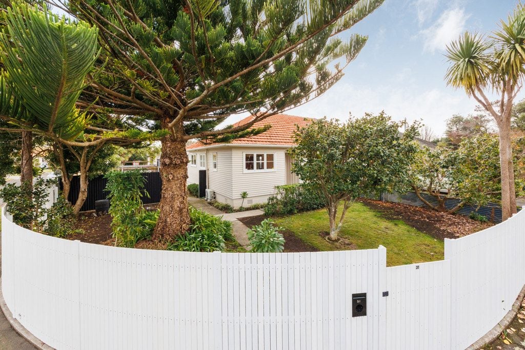 31 Parata Street, Hokowhitu, Palmerston North - Carousel 2
