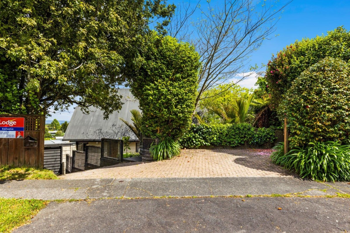 36 Pohutukawa Drive, Pukete, Hamilton - Carousel 2
