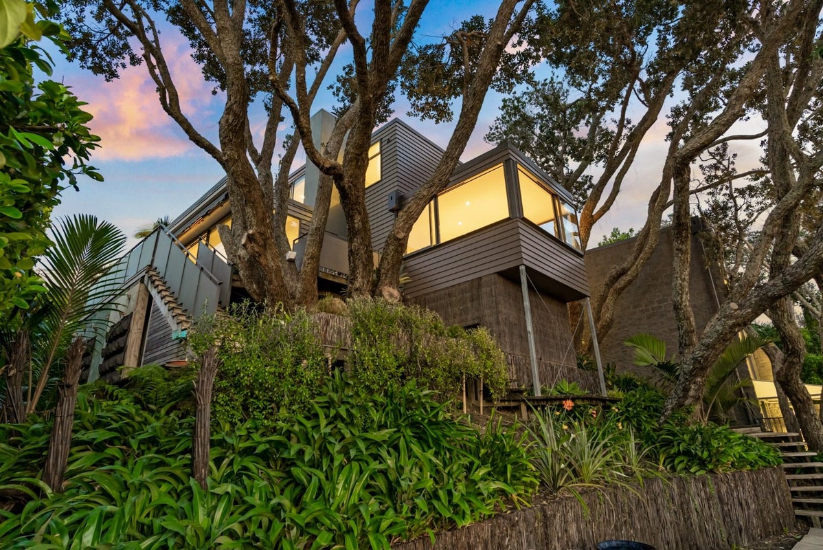 4 Ronaki Road, Mission Bay, Auckland - Carousel 20