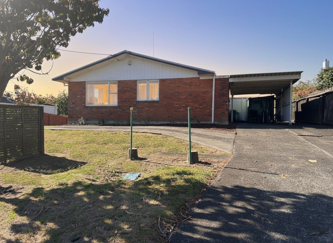 1/26 Rangatira Road, Birkenhead, Auckland - Carousel 1