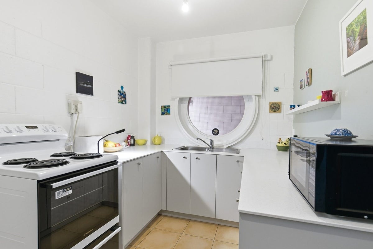 5/62 Moxham Avenue, Hataitai, Wellington - Carousel 2