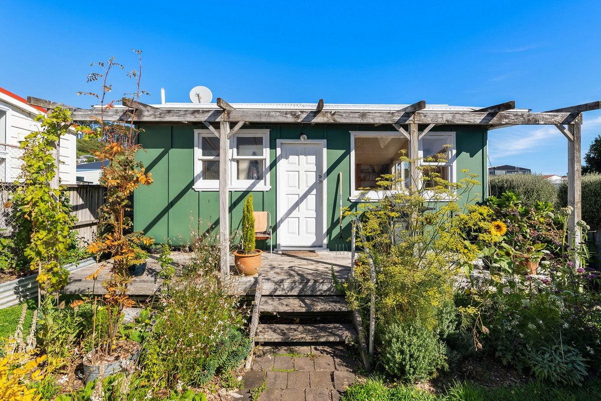 11 Cardall Street, Newtown, Wellington - Carousel 1