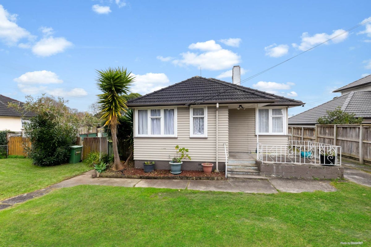 333 Blockhouse Bay Road, Avondale, Auckland - Carousel 1