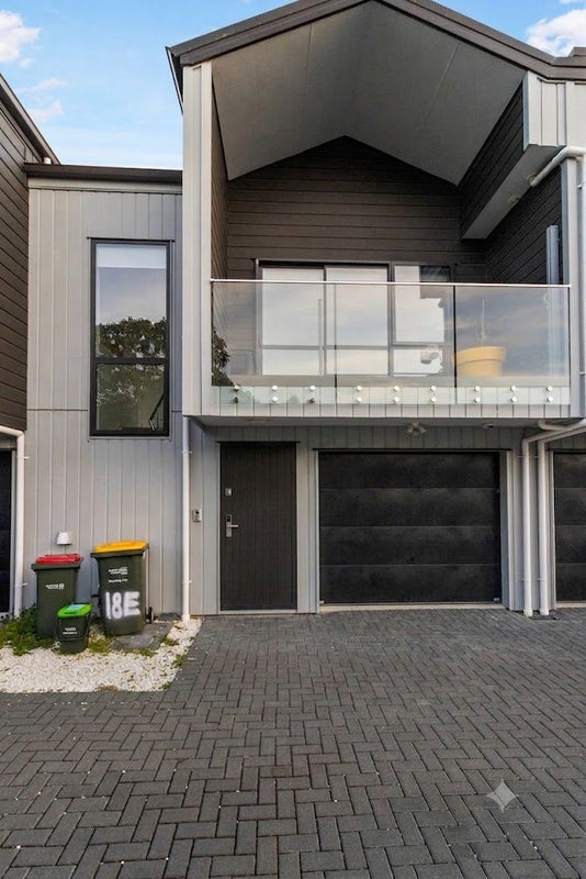 18E Jutland Road, Manurewa, Auckland - Carousel 1