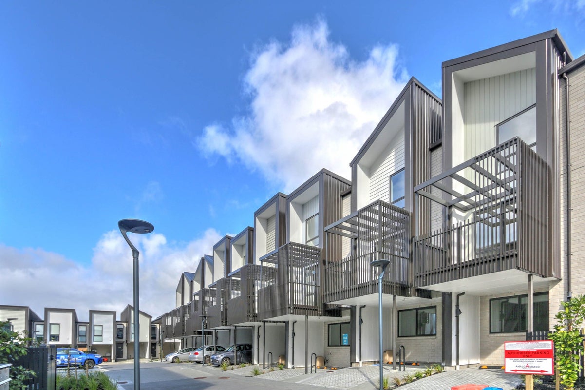 4/32A Westgate Drive, Westgate, Auckland - Carousel 16