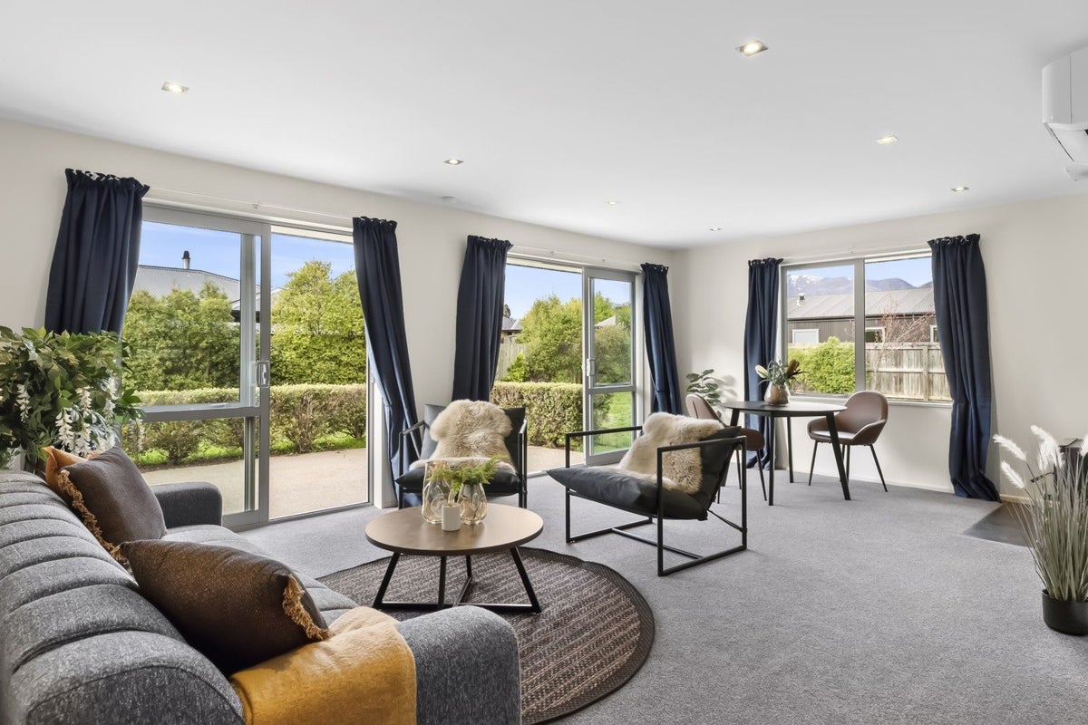 25 Little Maude Drive, Wanaka - Carousel 2