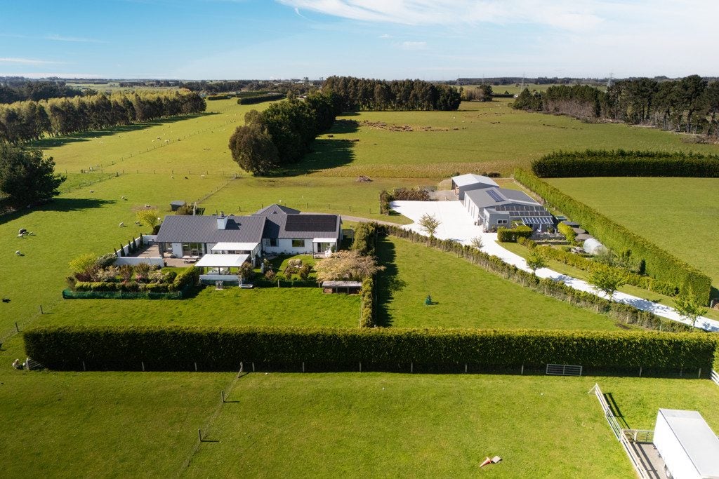 116 Millwood Glen, Mill Road - Carousel 50