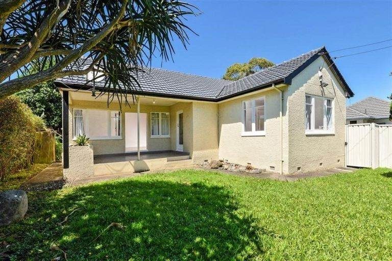 175 Hendon Avenue, Mount Albert, Auckland - Carousel 1