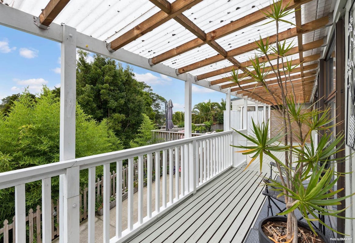 7A Tirimoana Road, Te Atatu South, Auckland - Carousel 2