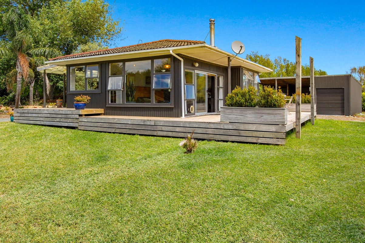 1180 Oneriri Road, Kaiwaka - Carousel 1