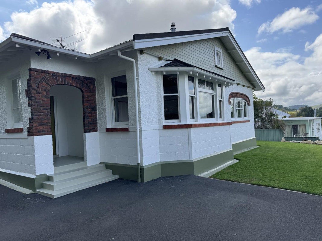 30 Hill Road, Whataupoko, Gisborne - Carousel 1
