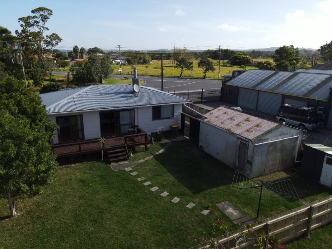 3 Springs Road, Parakai, Helensville - Carousel 2