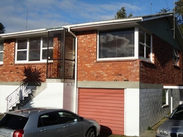2/11 Carlton Street, Hillsborough, Auckland - Carousel 1