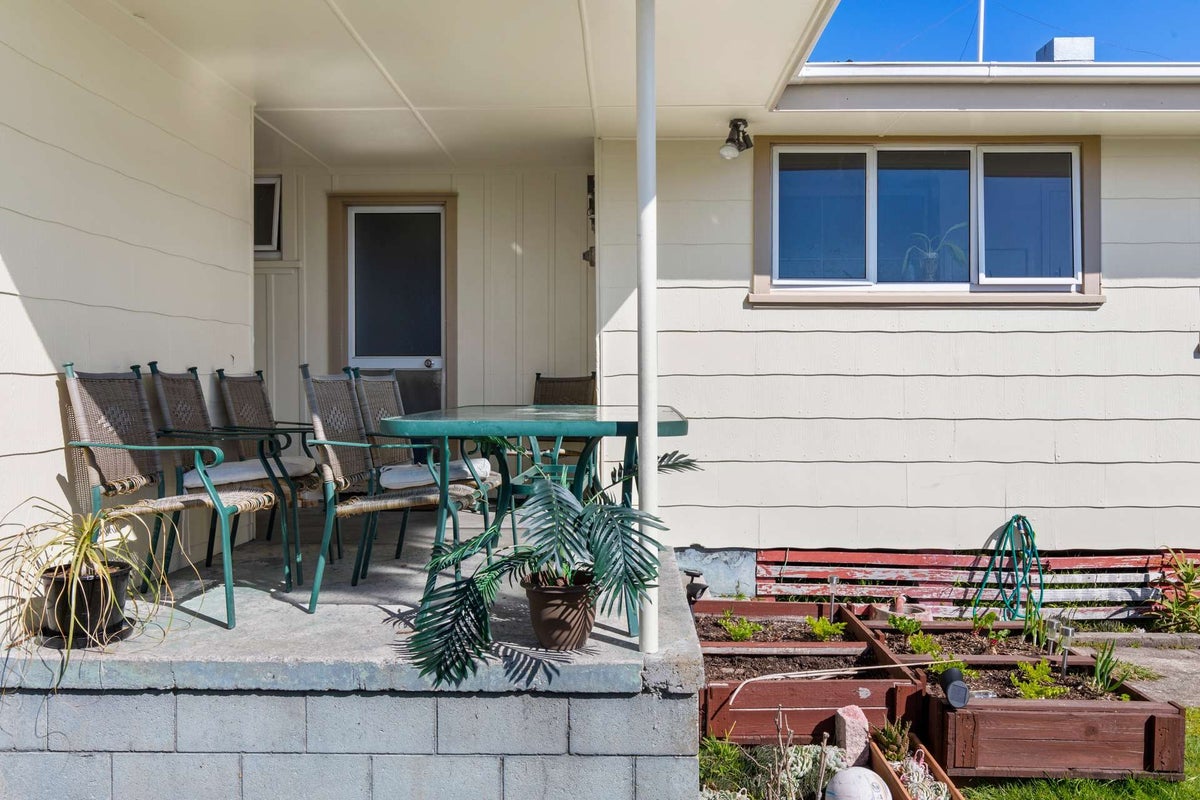 25 Brookland Road, Western Heights, Rotorua - Carousel 2