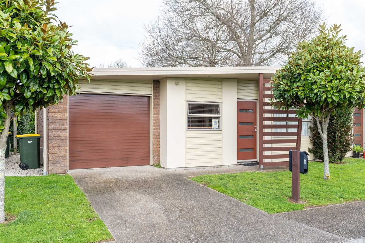 6/46 Peachgrove Road, Hamilton East, Hamilton - Carousel 1