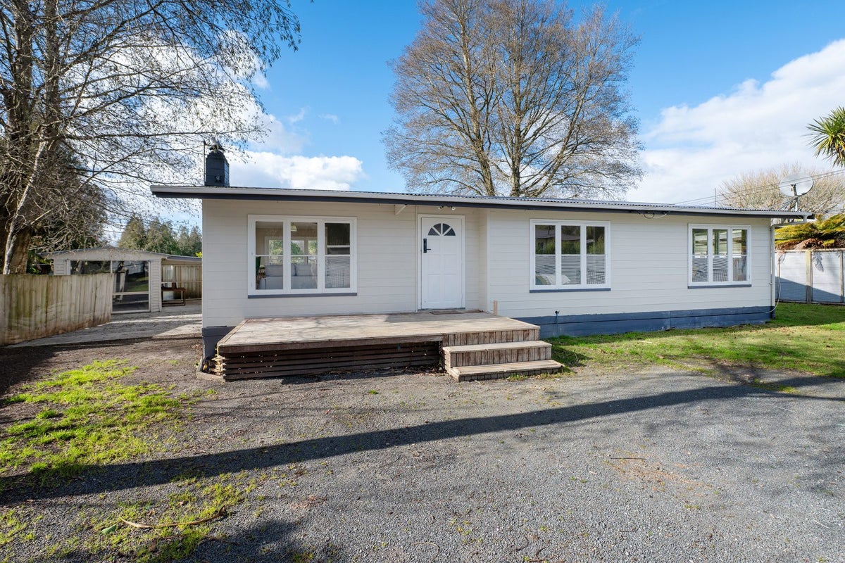 15 Kokiri Street, Ngongotaha, Rotorua - Carousel 2